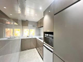 Mid Levels West - Kingsford Height 04