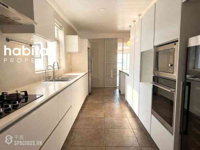 Stubbs Road - Leon Court 07