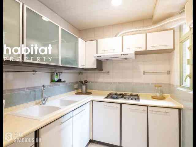 Mid Levels Central - Goldwin Heights 06