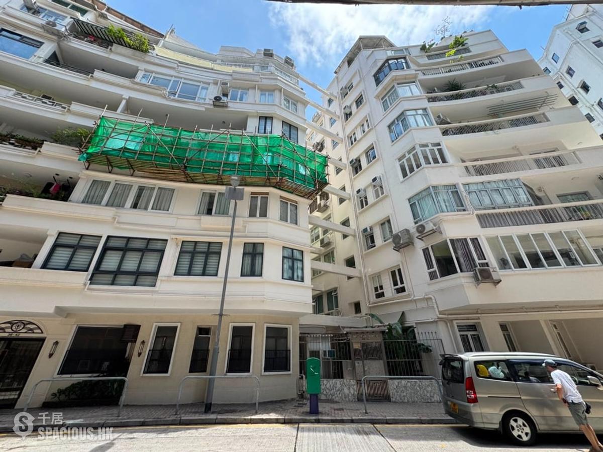 Mid Levels West - Minerva House 01