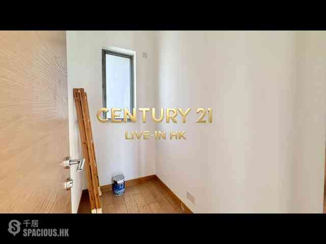 Sai Ying Pun - Island Crest 07