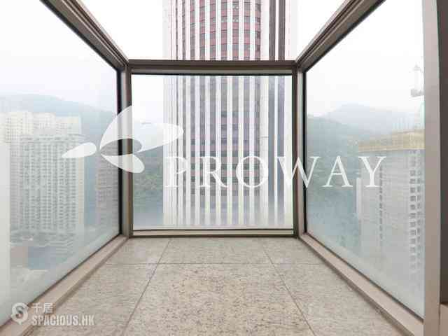 Wan Chai - The Avenue 03