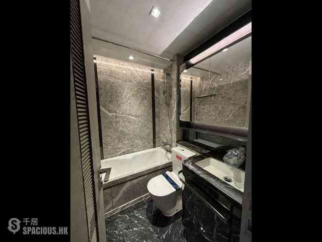 Wong Chuk Hang - The Southside Phase 3B Blue Coast Tower 2B 03