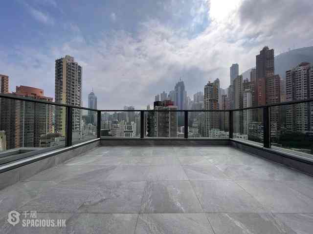 Sai Ying Pun - The Queens 02