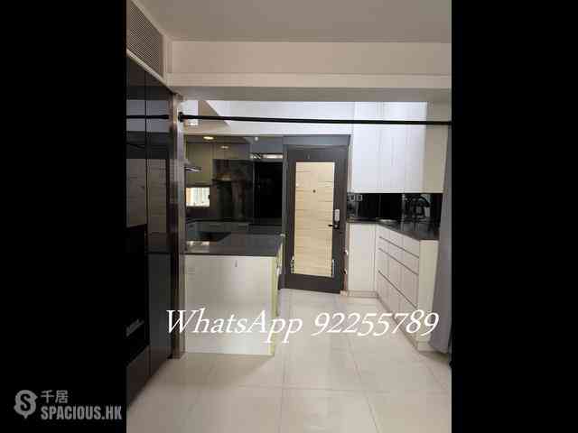 Sai Ying Pun - Kwan Yick Building 02