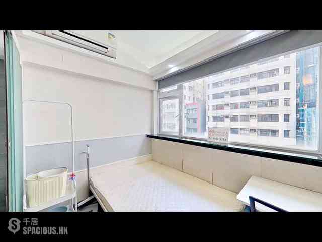 Wan Chai - Glory House 04