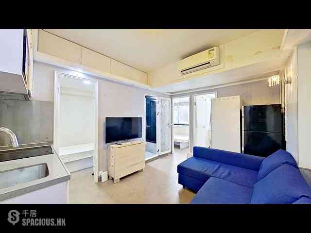 Wan Chai - Glory House 11