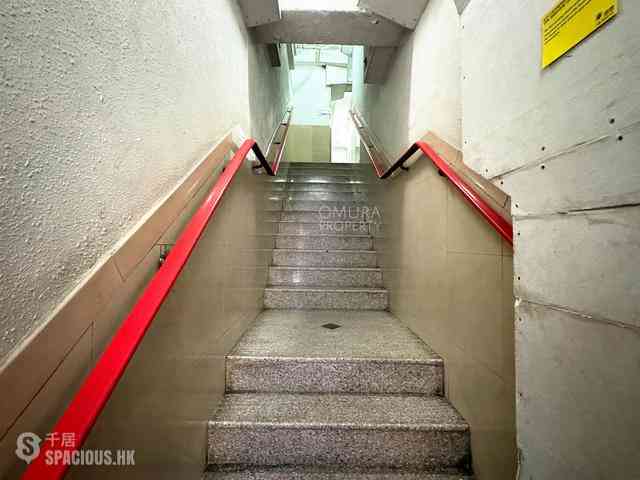 Wan Chai - Glory House 19