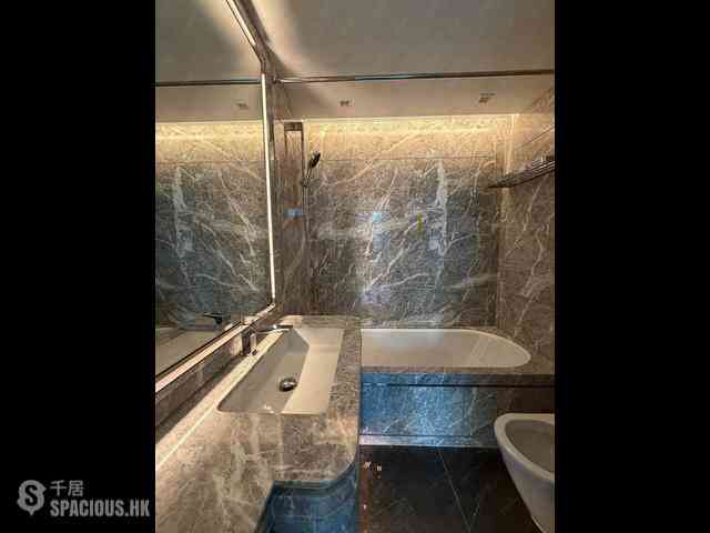 Wong Chuk Hang - The Southside Phase 3B Blue Coast Tower 2B 07