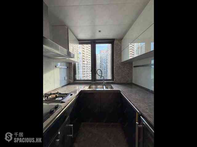 Wong Chuk Hang - The Southside Phase 3B Blue Coast Tower 2B 09