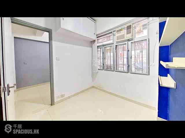 Sai Ying Pun - 246, Queen's Road West 10