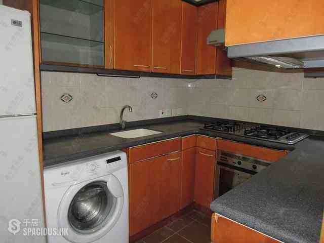 Mid Levels Central - Robinson Heights Block 1 08
