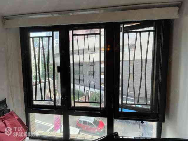 Mid Levels Central - Robinson Heights Block 1 02