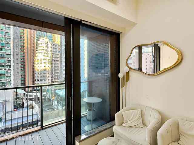 Sai Ying Pun - The Queens 07