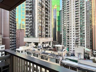Sai Ying Pun - The Queens 08