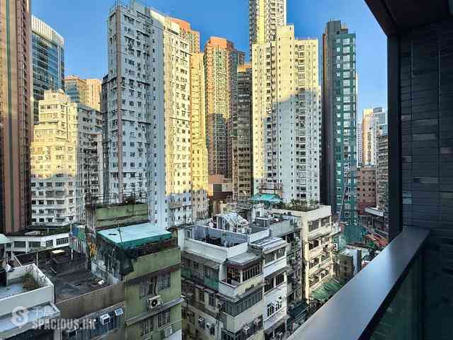 Sai Ying Pun - The Queens 09