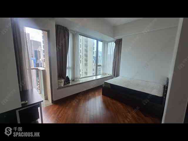 Wan Chai - The Avenue Phase 2 Block 2 02