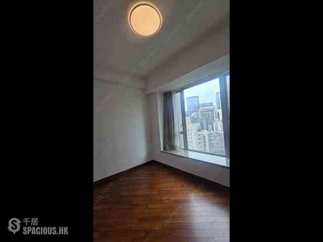 Wan Chai - The Avenue Phase 2 Block 2 05