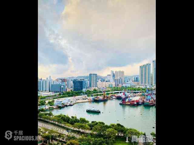 Tai Kok Tsui - Imperial Cullinan Tower 6B 05
