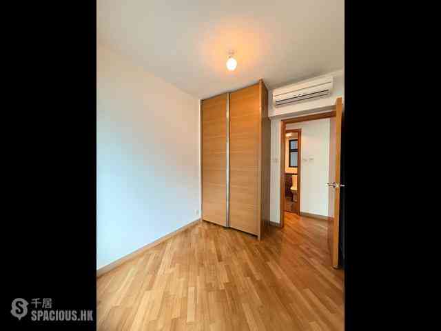 Mid Levels West - 80 Robinson Road 13