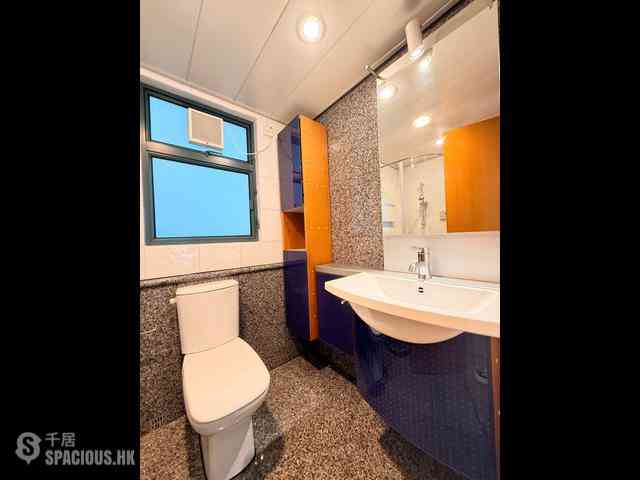 Mid Levels West - 80 Robinson Road 16