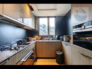 Clear Water Bay - Mount Pavilia 11