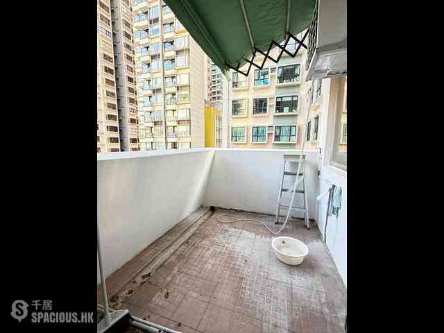 Soho - King Ho Building 03
