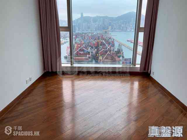 Tai Kok Tsui - One Silversea 02