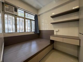 Sai Ying Pun - 246, Queen's Road West 04