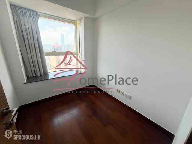 Soho - Centrestage 10
