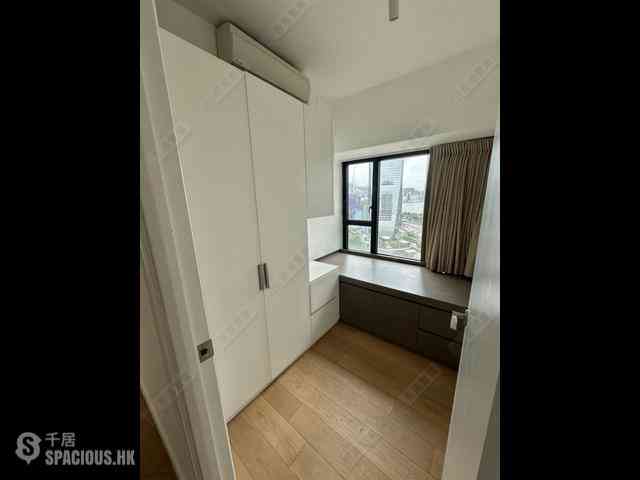 West Kowloon - Sorrento 07