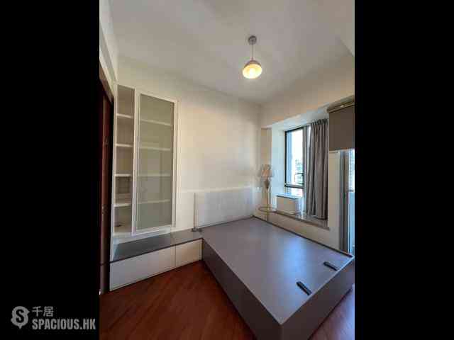 Wan Chai - The Avenue Phase 2 Block 3 03