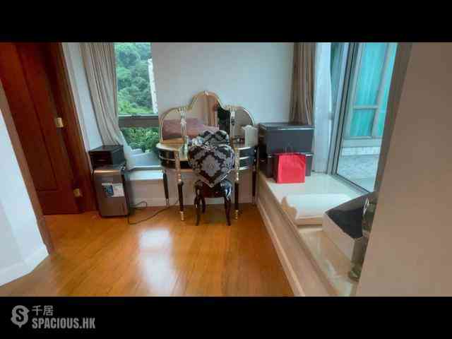 Mid Levels Central - Regence Royale Tower 1 04