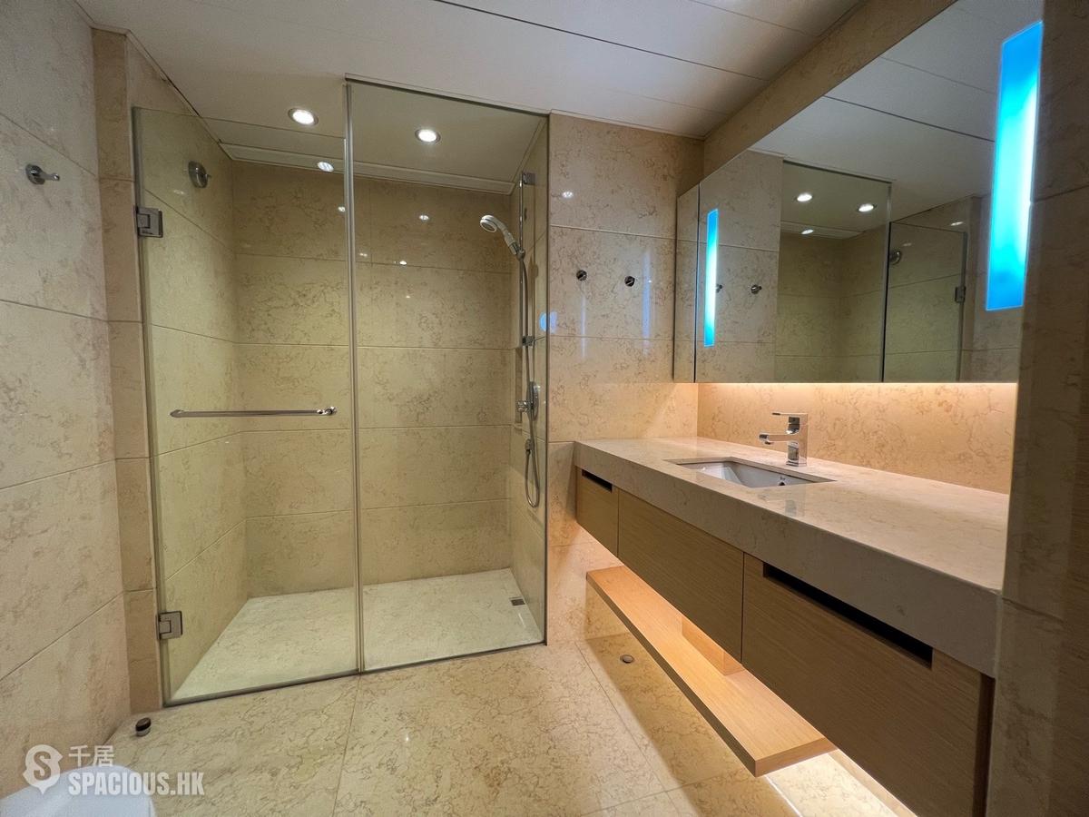 Wan Chai - Convention Plaza Apartments 01