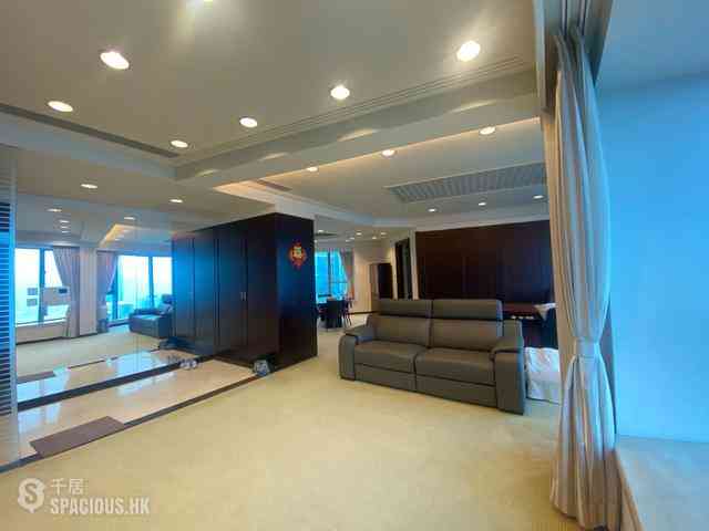 Mid Levels Central - Regence Royale Tower 1 02