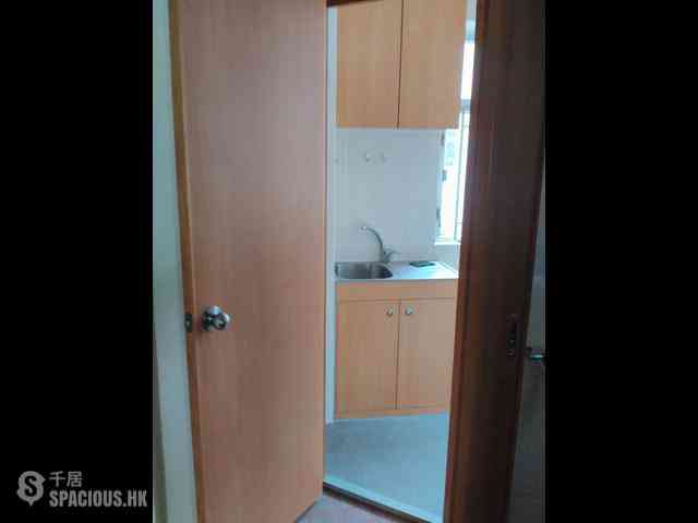 Sai Ying Pun - 106-108, First Street 04