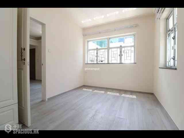 Wan Chai - Cheong Hong Mansion 07