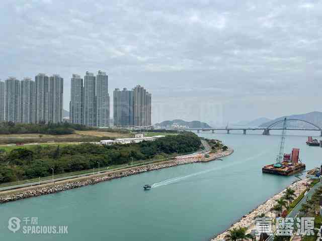 Tseung Kwan O - The Papillons 01