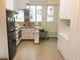 Poho - 176-178, Hollywood Road 02