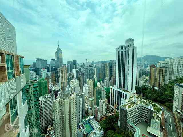Wan Chai - Royal Court 01