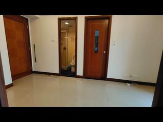 Kennedy Town - The Merton Tower 3 04