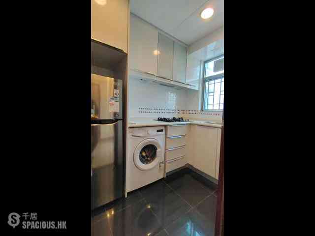 Kennedy Town - The Merton Tower 3 06