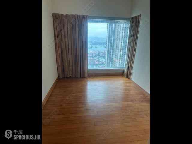 West Kowloon - The Waterfront 14