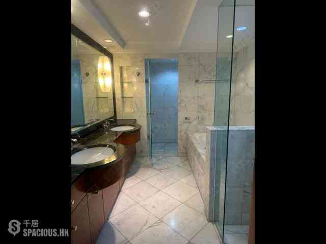 West Kowloon - The Waterfront 15