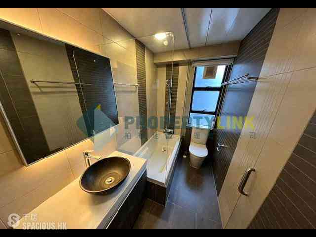 Mid Levels Central - Robinson Heights Block 2 07