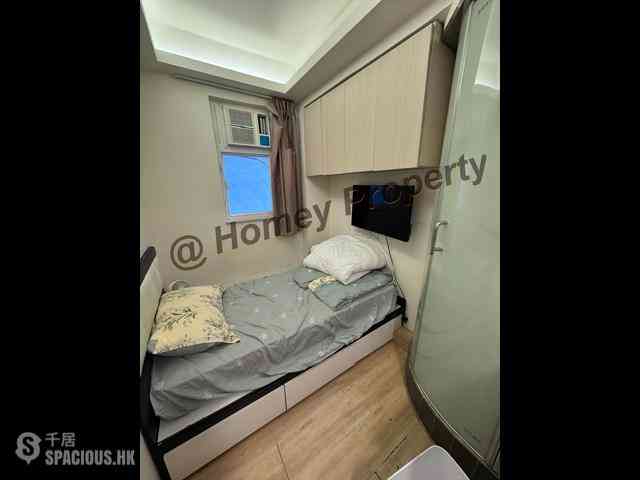Causeway Bay - Kwong On Building 04
