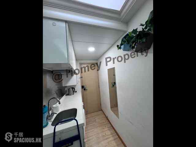 Causeway Bay - Kwong On Building 08