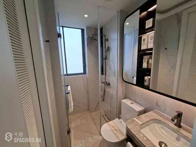 Sai Ying Pun - Des Voeux W Residence 07