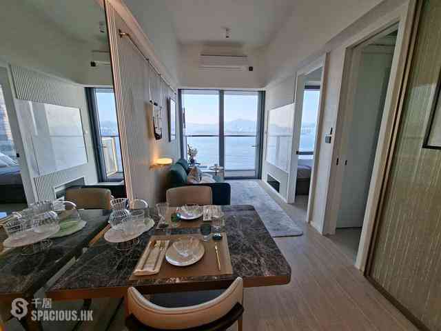 Sai Ying Pun - Des Voeux W Residence 03