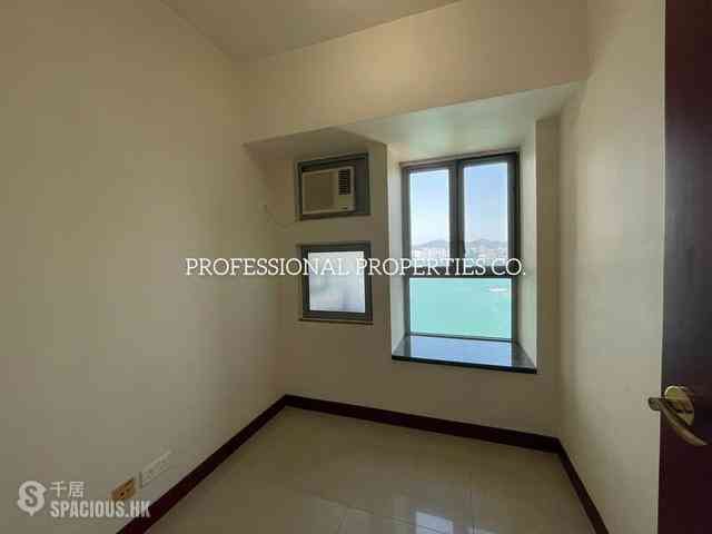 Kennedy Town - The Merton 05